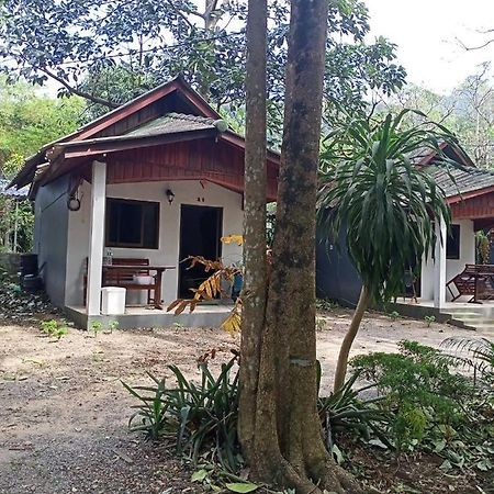 Maleeya Garden Guest House 코창 외부 사진